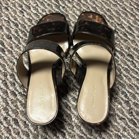 Ann Taylor Liv Tortoise Block Heeled Sandals size 6.5 - Picture 2 of 6
